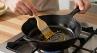 How to Build Up a Natural Nonstick Layer